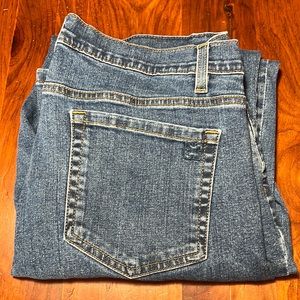 Liz Claiborne Hepburn woman’s size 14 S/C Denim Jeans
